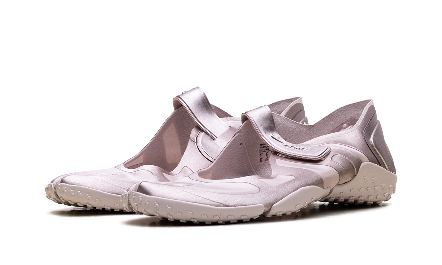 Air Rift Satin WMNS"SKIMS - Slit Red" IQ7158 600