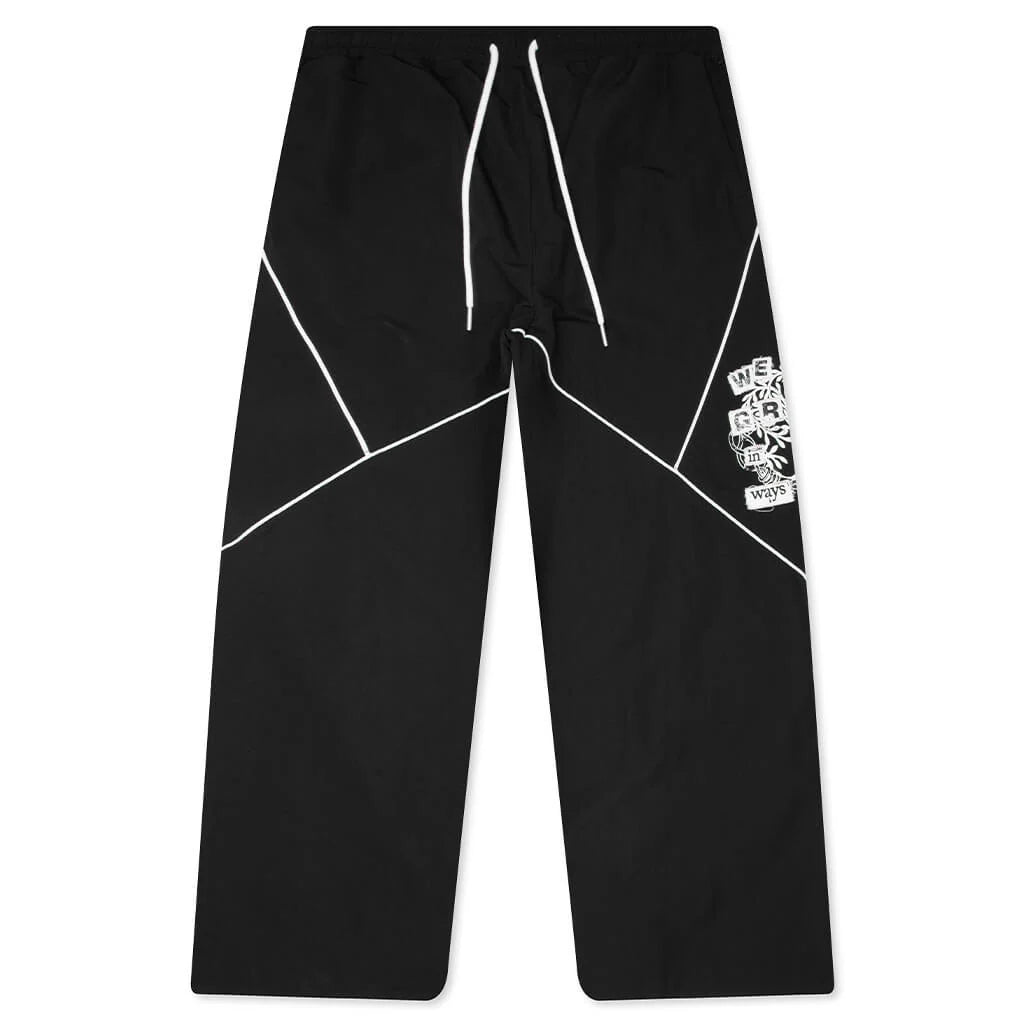 Growth Track Pant Black