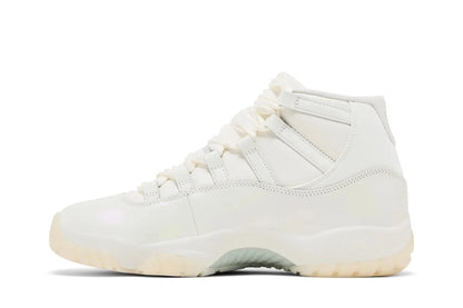 Wmns Jordan 11 Retro Pearl Grand Finale