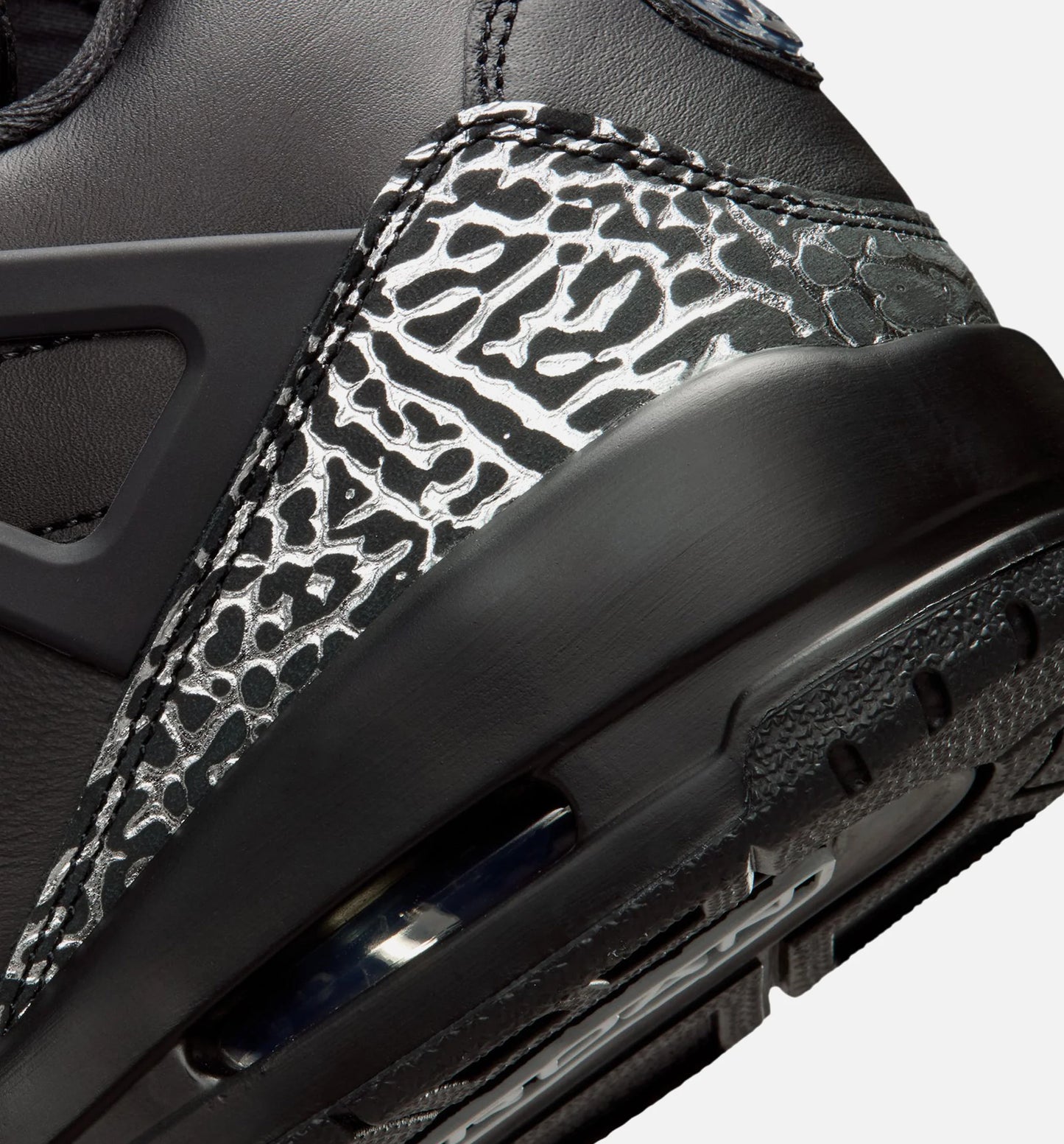 Spizike Low Mens Basketball Shoe Black Black Metallic Silver