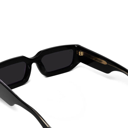 Dune Black