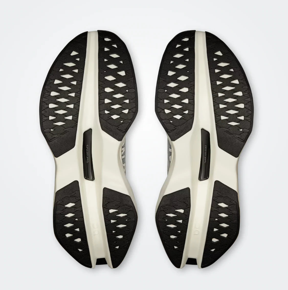 Womens On Cloudboom Max Clearance