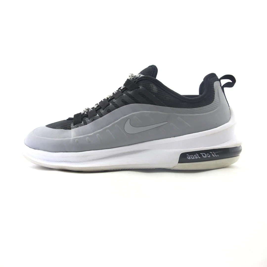 AIR MAX AXIS