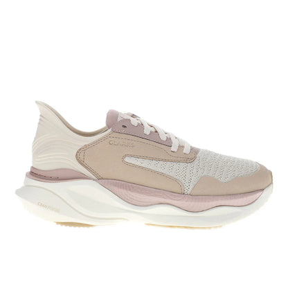 Pace Sneakers