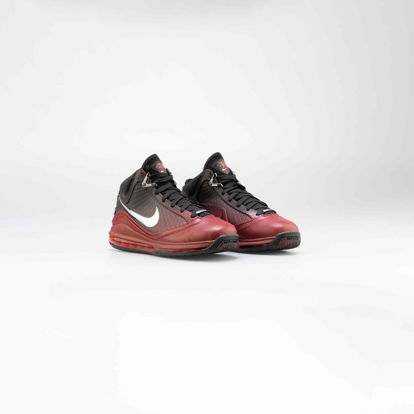Lebron 7 Christmas Mens Basketball Shoe Red Silver Black