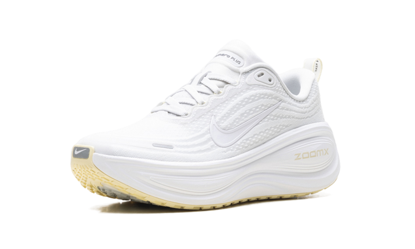 Vomero Plus WMNS"Photon Dust Alabaster" HV8154 009