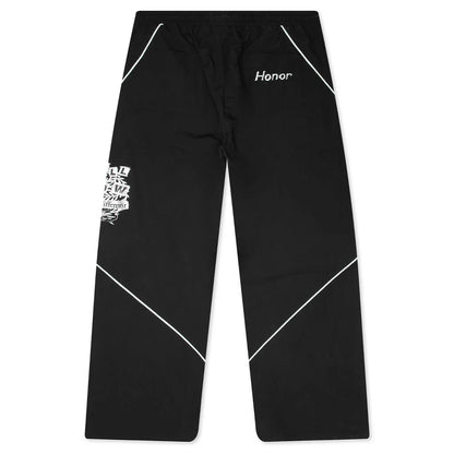 Growth Track Pant Black