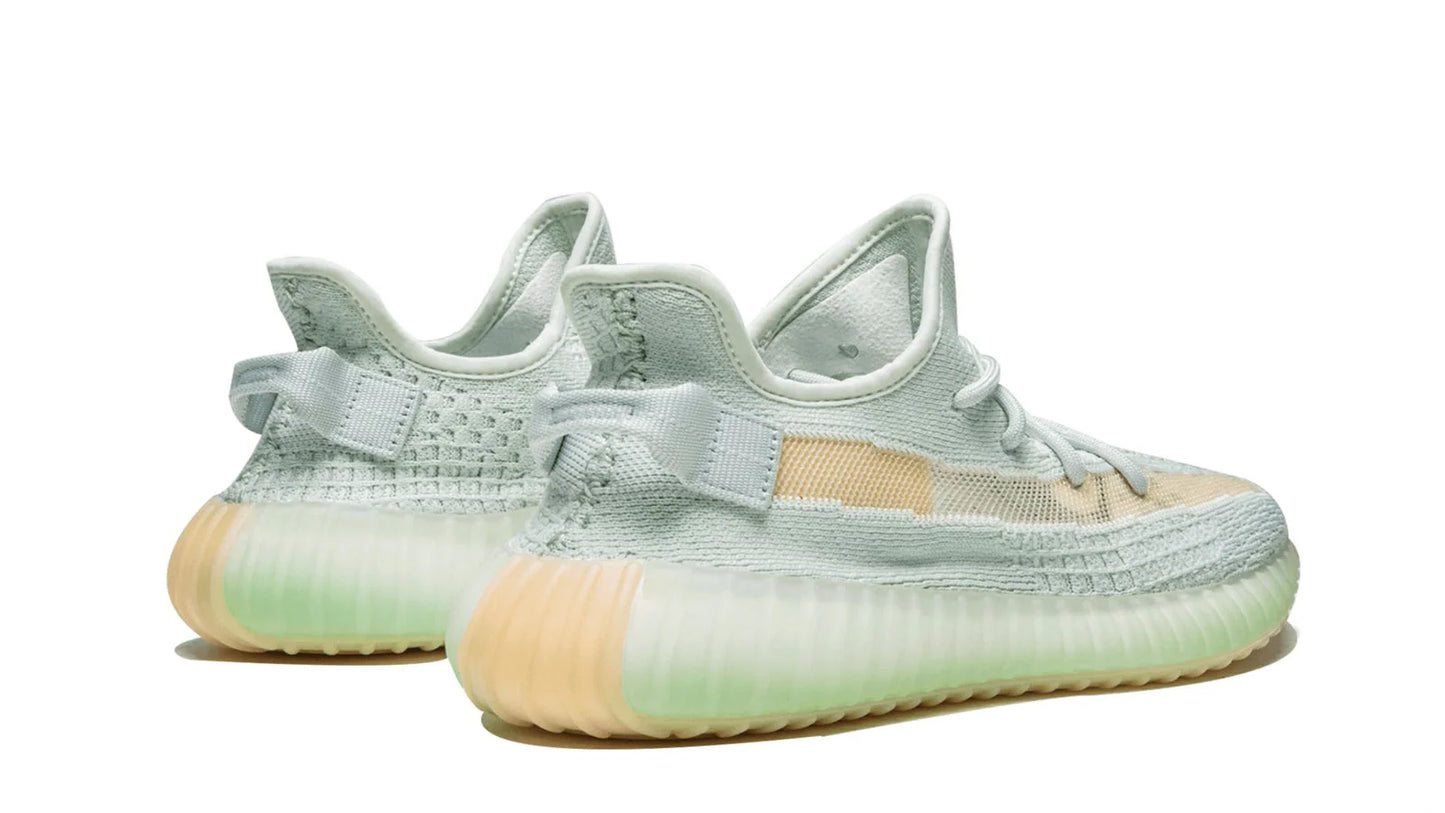 YEEZY BOOST 350 V2 Hyper Space