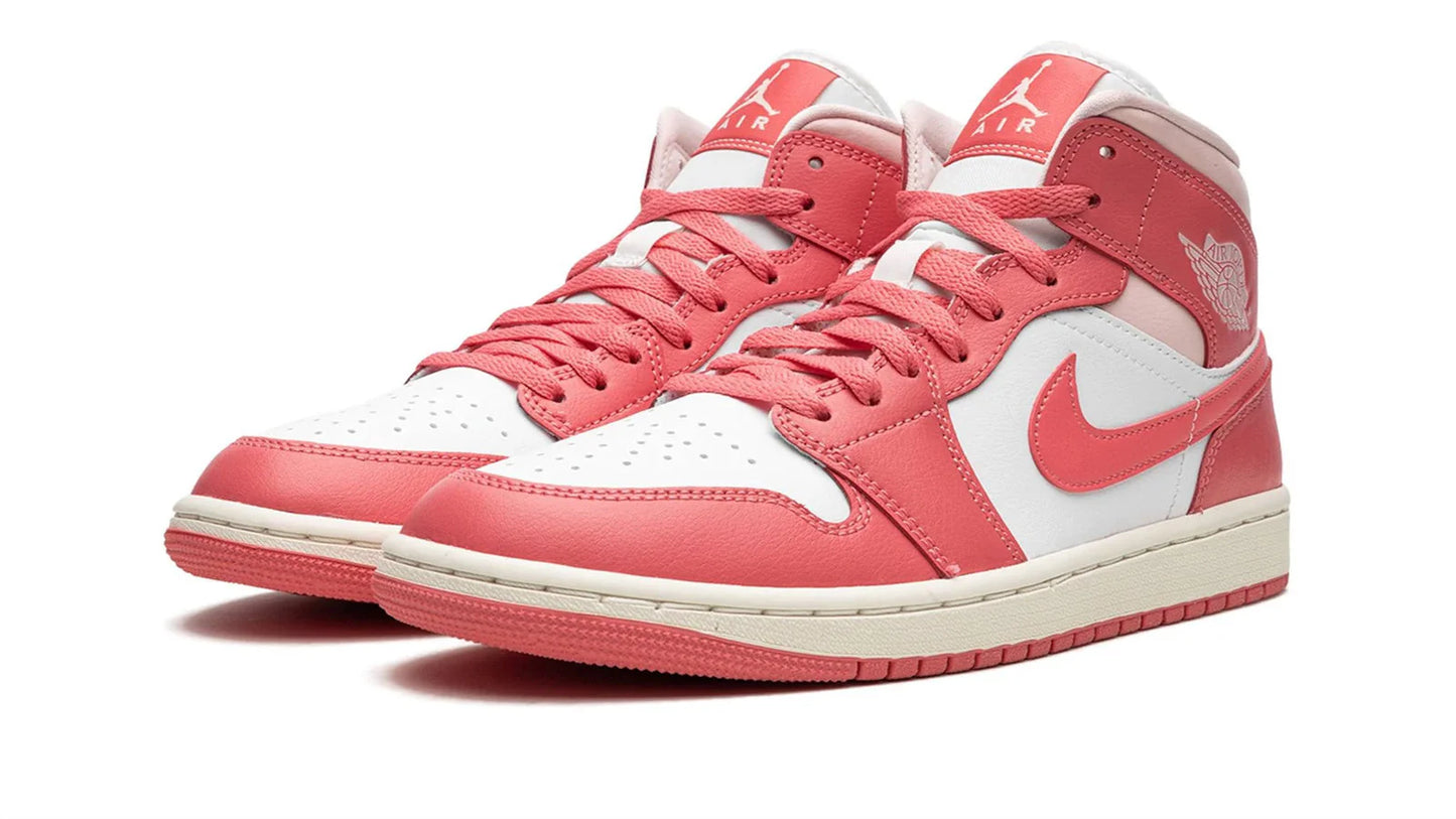 AIR JORDAN 1 MID WMNS Strawberries And Cream