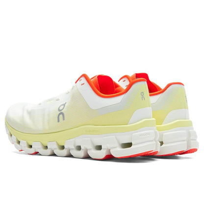 Womens Cloudflow 4 White Hay