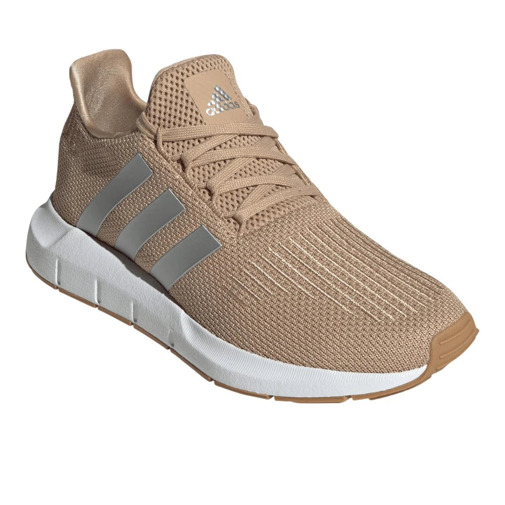 Swift Run Lace Up Sneakers