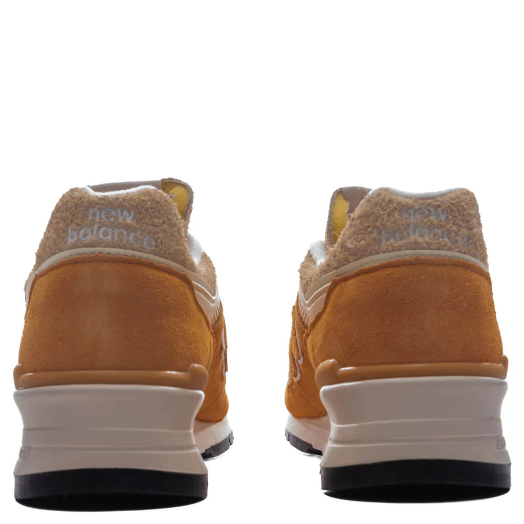 Made in USA 997 Dried Apricot Calcium White