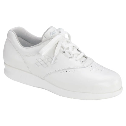 Women's Free Time Walking Shoe in White White
