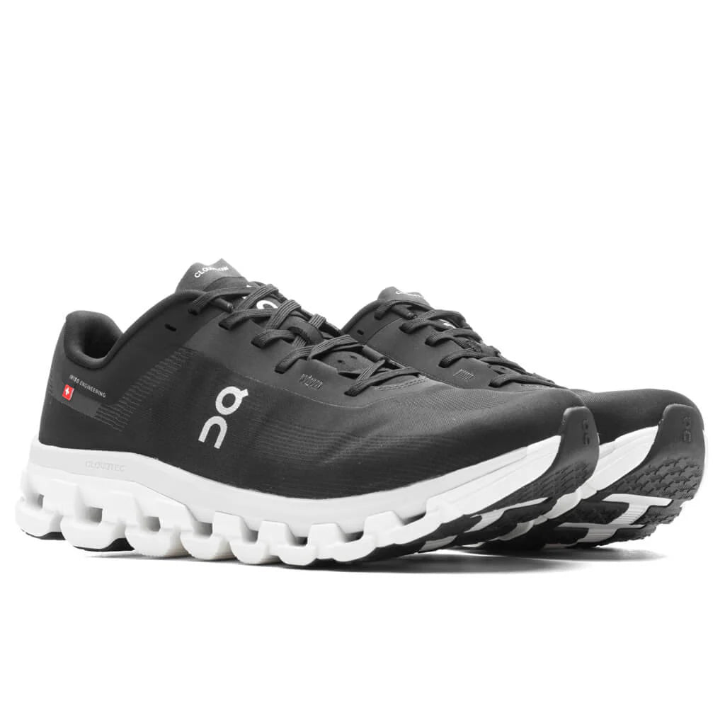 Cloudflow 4 Black White