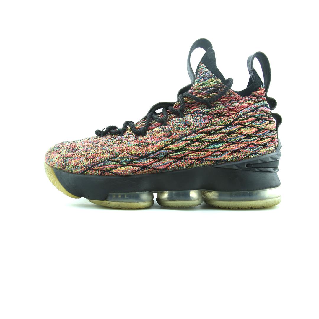 LEBRON 15