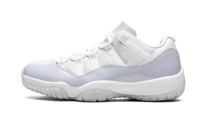 AIR JORDAN 11 LO WMNS Pure Violet