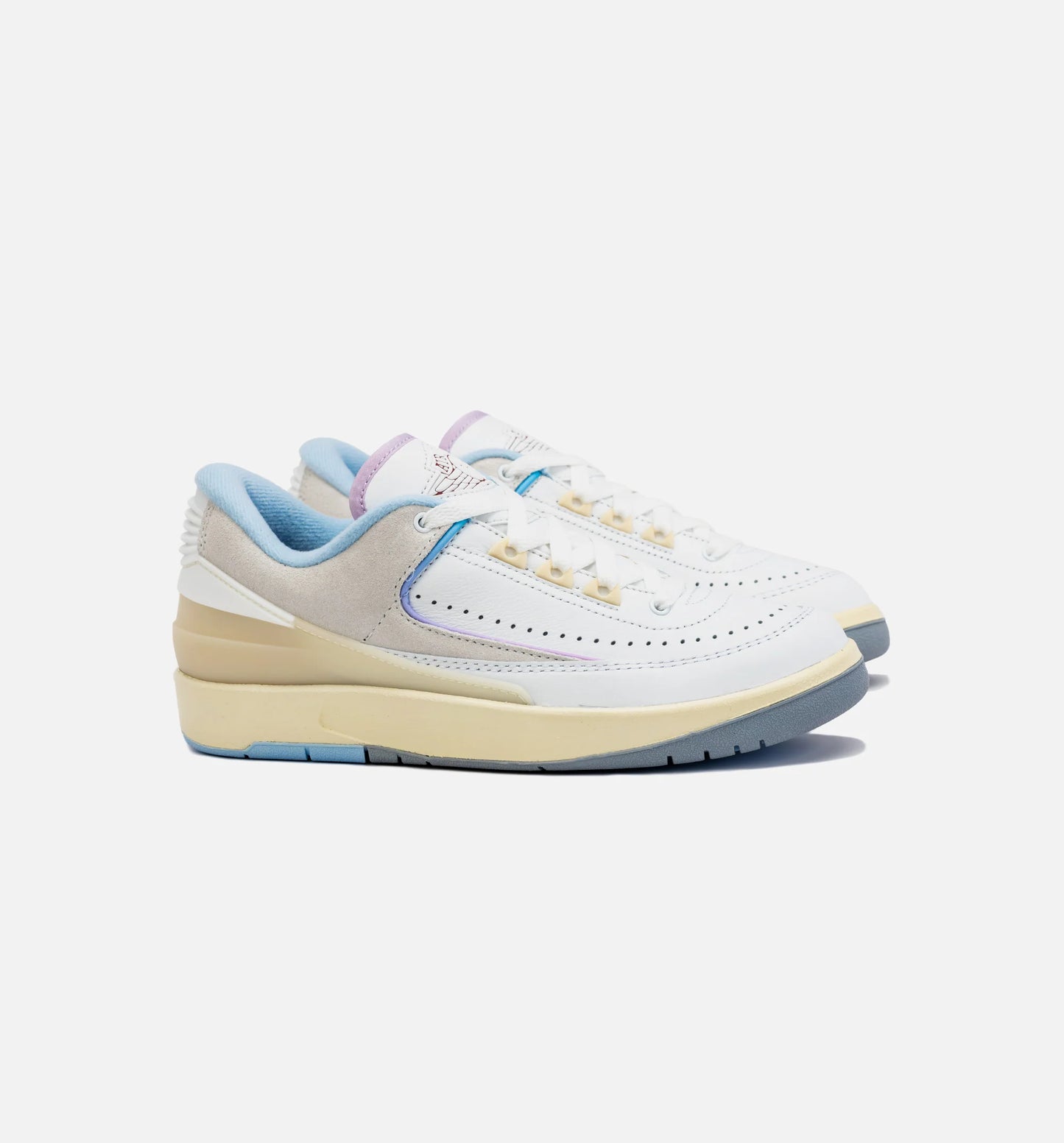 Air Jordan 2 Retro Low Summit White Ice Blue Womens Lifestyle Shoe White Blue