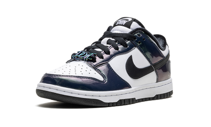 Dunk Low SE WMNS"Just Do It Iridescent" FQ8143 001