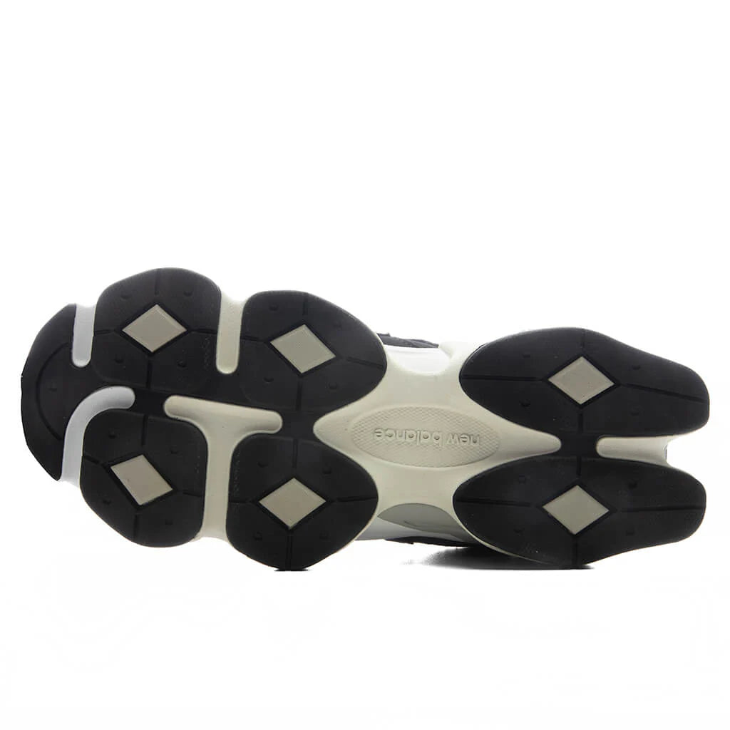 9060 Black Tornado