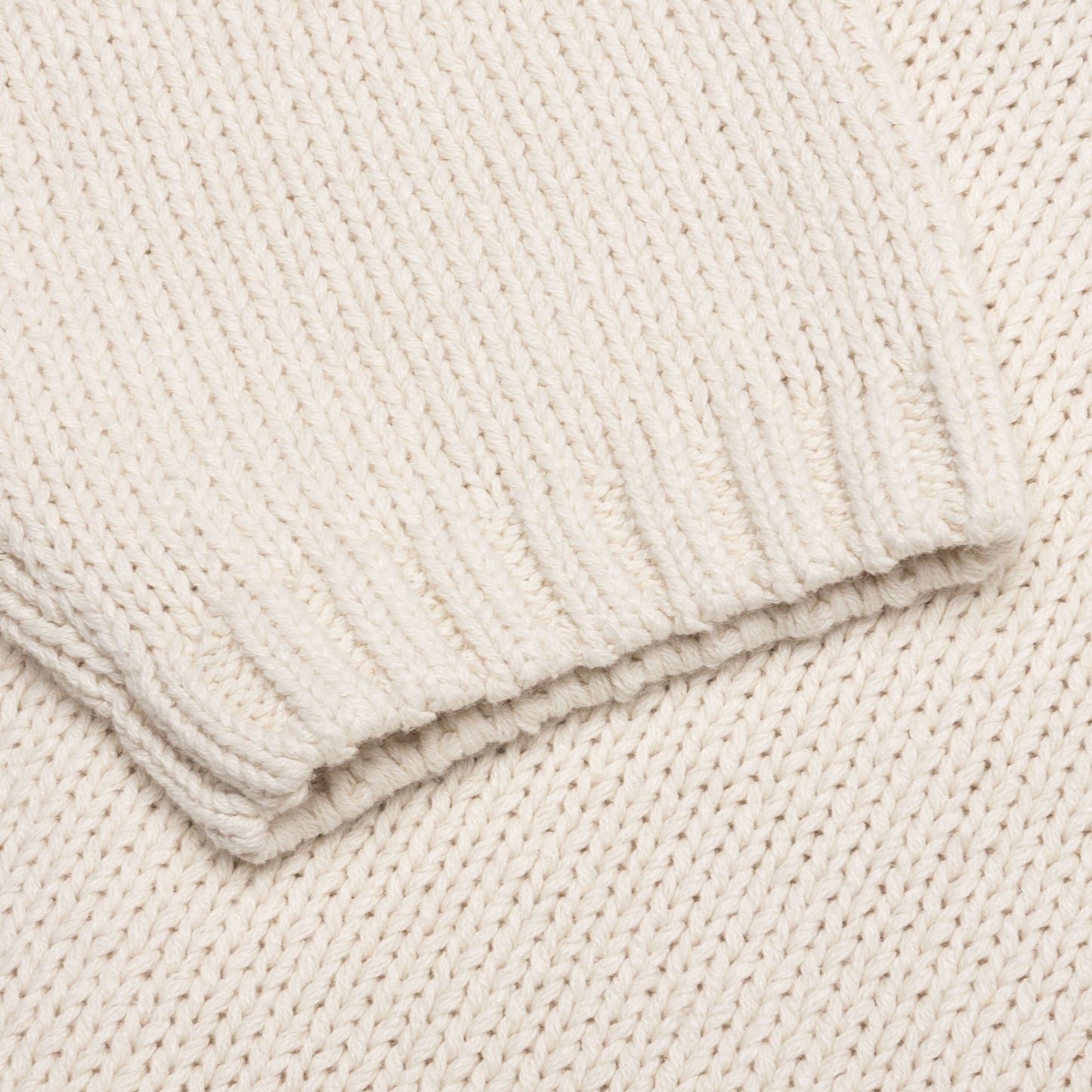 Roll V Neck Logo Sweater Natural