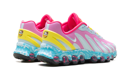 Air Max DN8 WMNS"Doernbecher" IO7689 921