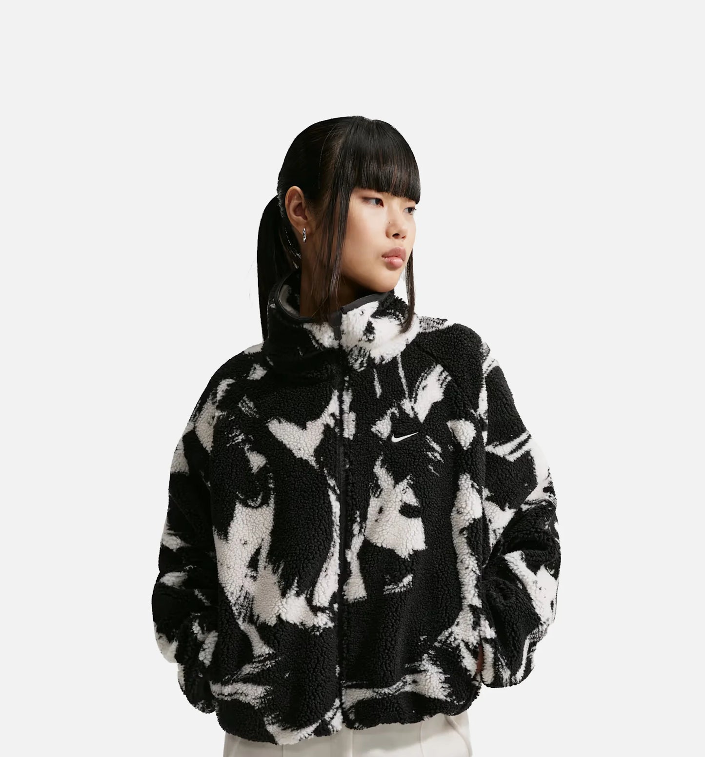 NSW Oversized High Pile Fleece Womens Sweater Black Black Black Sail