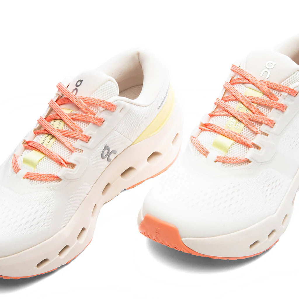Womens Cloudrunner 3 Ivory Dew