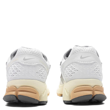 Women's Zoom Vomero 5 - Summit White/Summit White/Pure Platinum