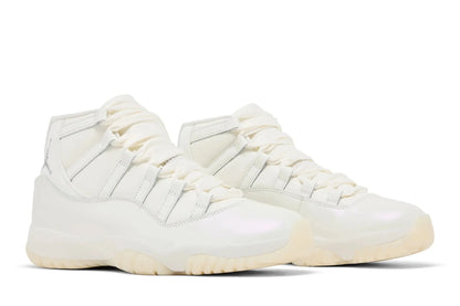 Wmns Jordan 11 Retro Pearl Grand Finale