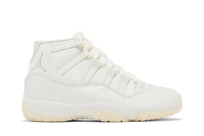Wmns Jordan 11 Retro Pearl Grand Finale