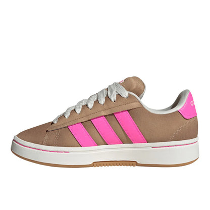 Grand Court Alpha 00s Lace Up Sneakers