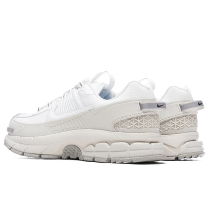 Zoom Vomero Roam Summit White Light Bone
