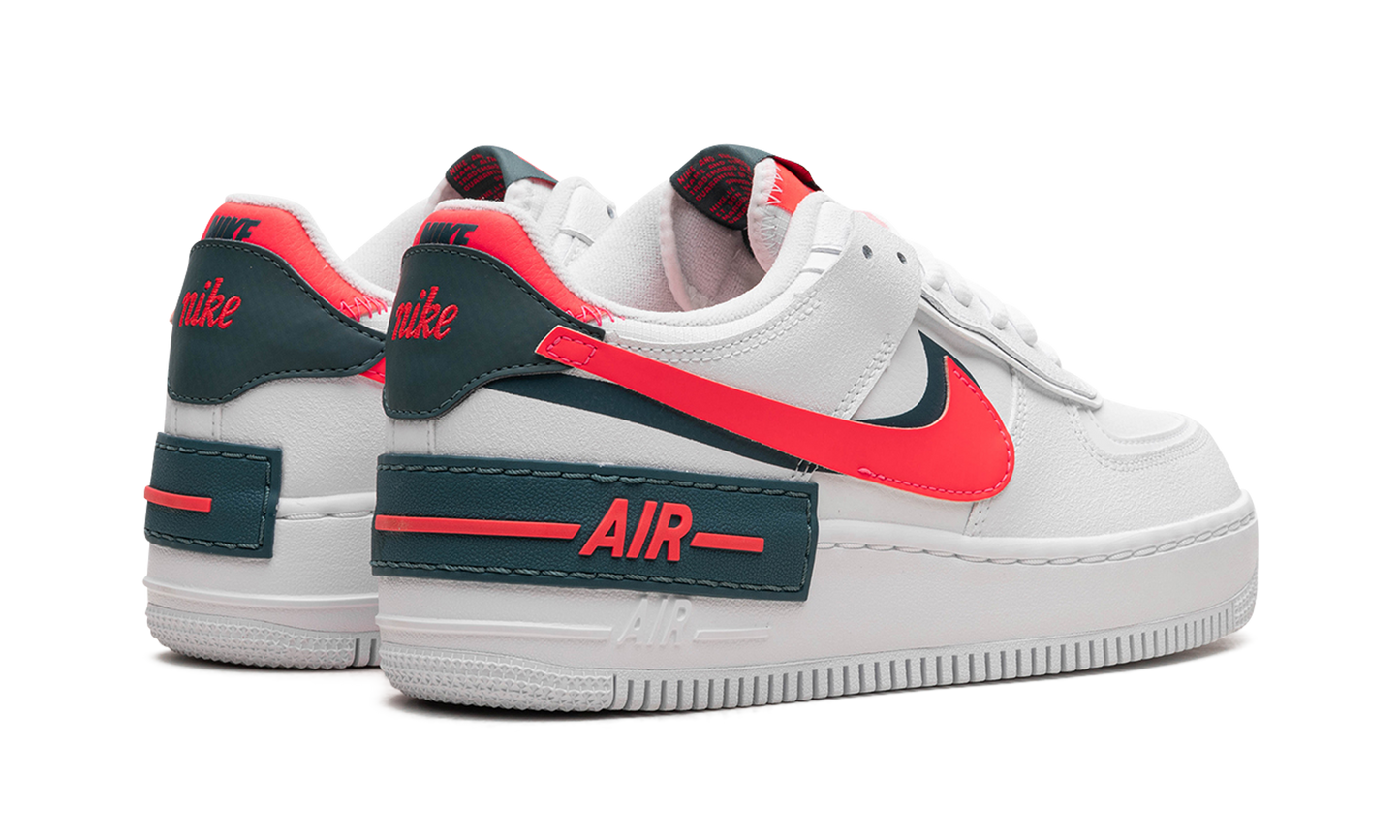 AIR FORCE 1 SHADO NMS WMNS"White Solar Red" DB3902 100