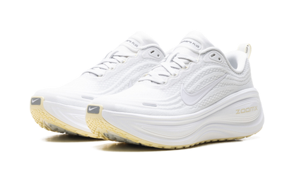 Vomero Plus WMNS"Photon Dust Alabaster" HV8154 009