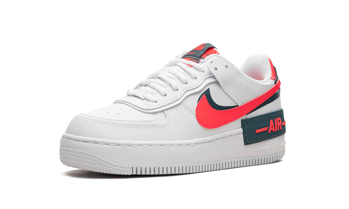 AIR FORCE 1 SHADO NMS WMNS"White Solar Red" DB3902 100