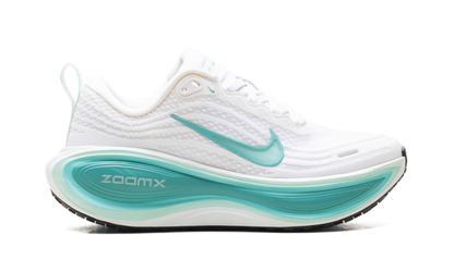 Vomero Plus WMNS"White/ Bleached Turquoise" HV8154 100