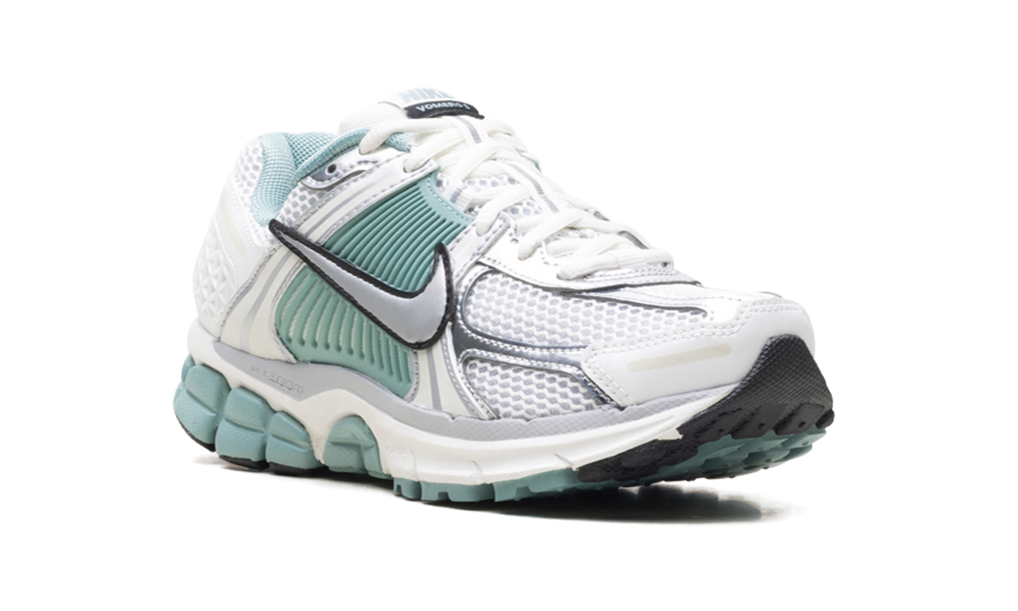 Air Zoom Vomero 5 WMNS"Cannon" HF1877 101