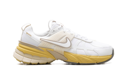 V2K Run WMNS"Gore-Tex White Light Bone" FZ2622 100