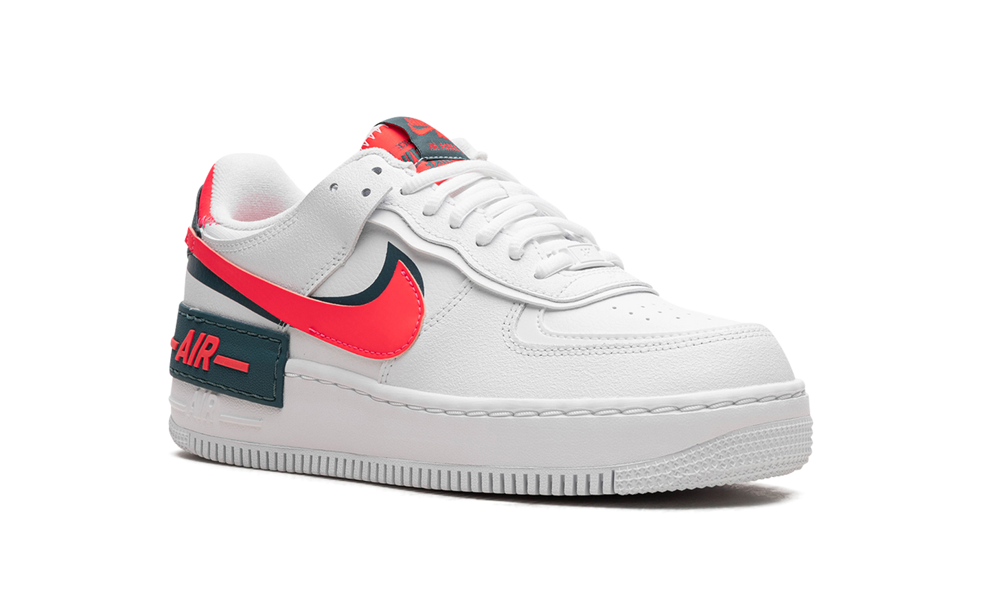 AIR FORCE 1 SHADO NMS WMNS"White Solar Red" DB3902 100