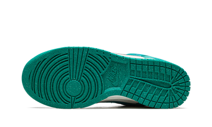 DUNK LO MNS WMNS"85" DO9457 101
