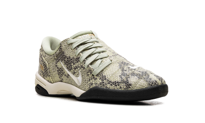 Total 90 SE WMNS"Olive Aura Pale Ivory" IB4204 301