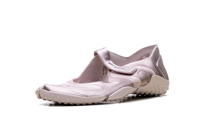 Air Rift Satin WMNS"SKIMS - Slit Red" IQ7158 600